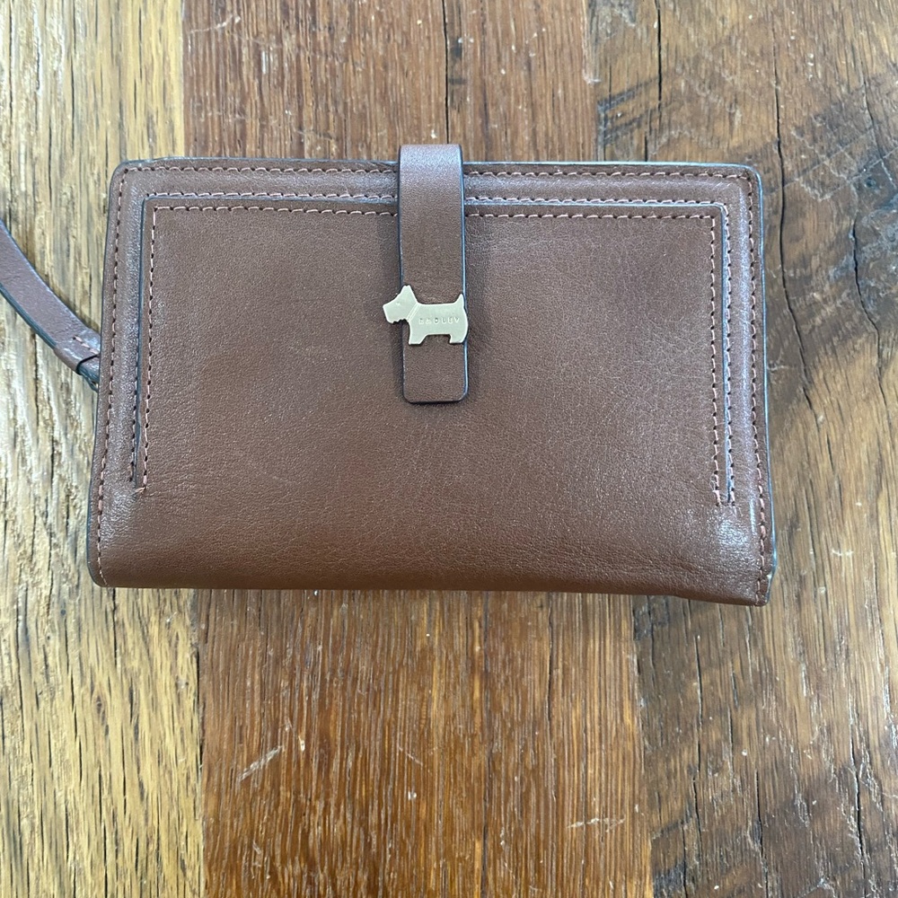 RADLEY LONDON Brown Leather Zip Wallet with Scottie Dog Logo